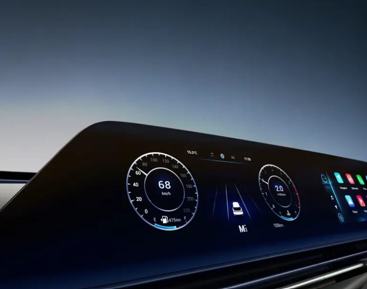 “Hello OMODA...” “Hello OMODA...”